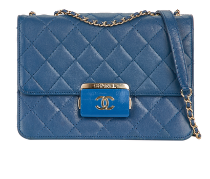 Beauty Lock Flap Bag, front view